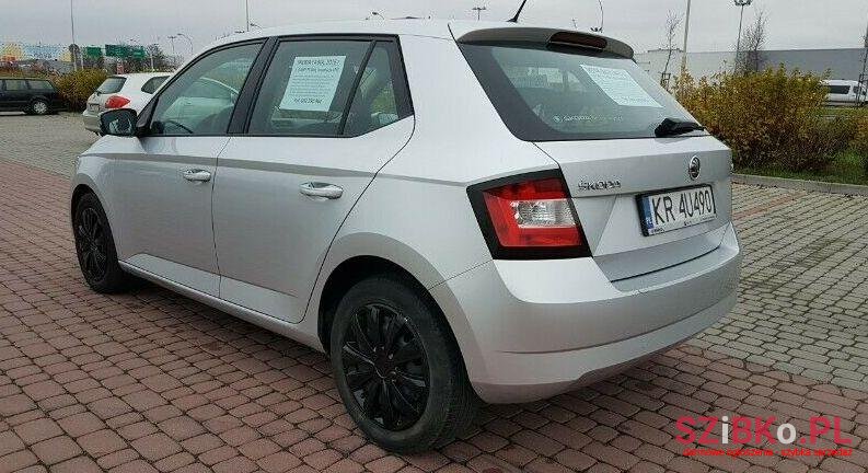 2016' Skoda Fabia photo #4