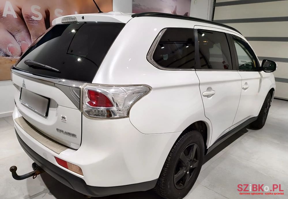 2012' Mitsubishi Outlander 2.2 Did Intense photo #5