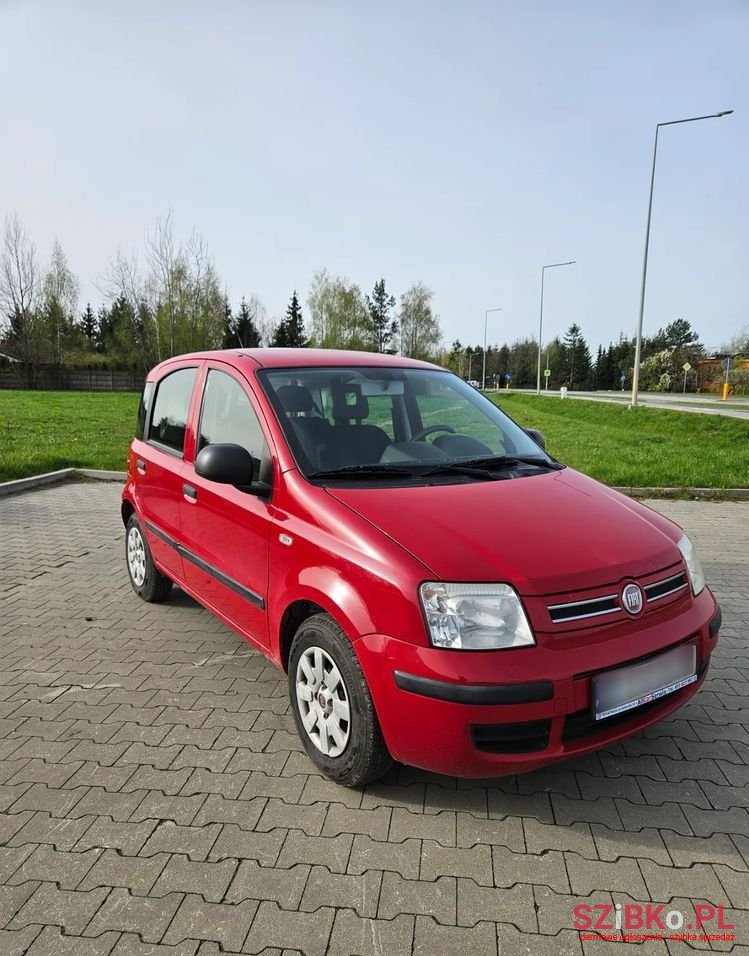 2011' Fiat Panda photo #2