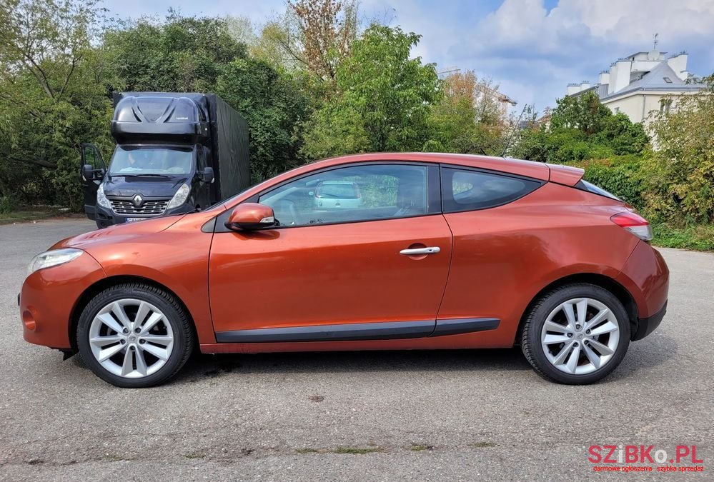 2010' Renault Megane photo #3