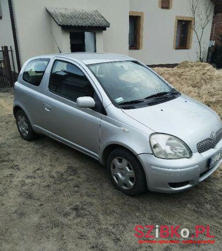 2004' Toyota Yaris photo #1