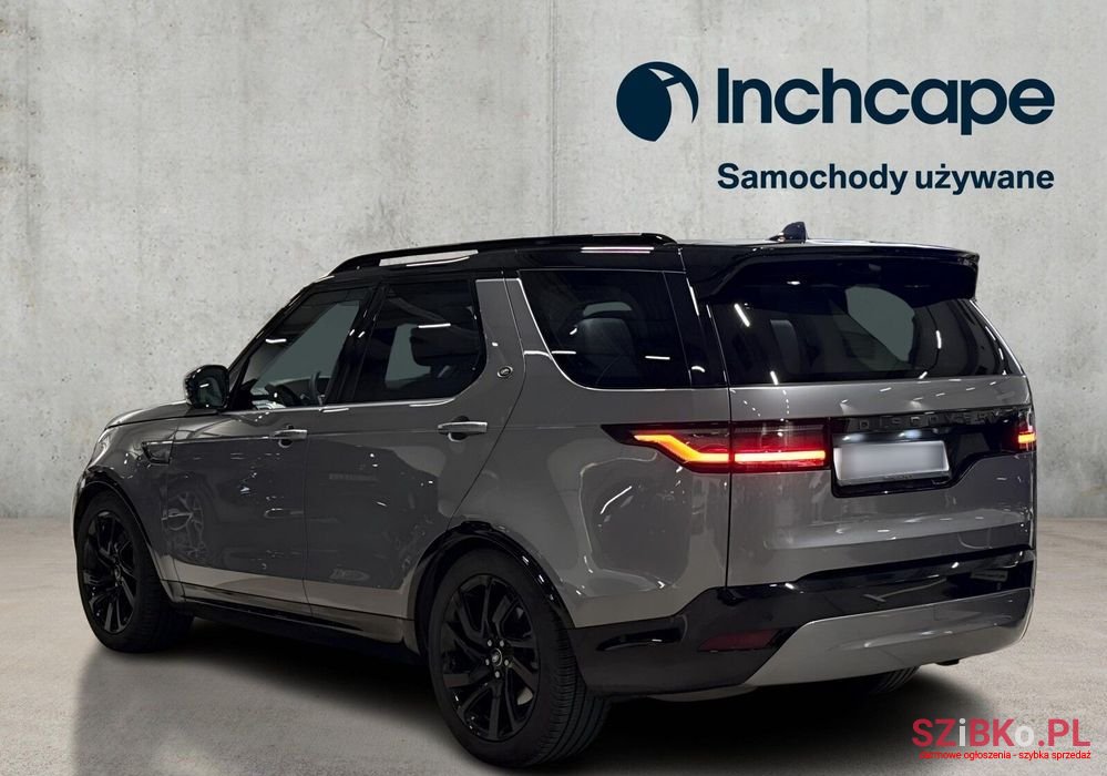 2024' Land Rover Discovery photo #3