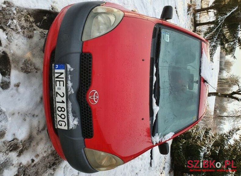 2002' Toyota Yaris photo #1