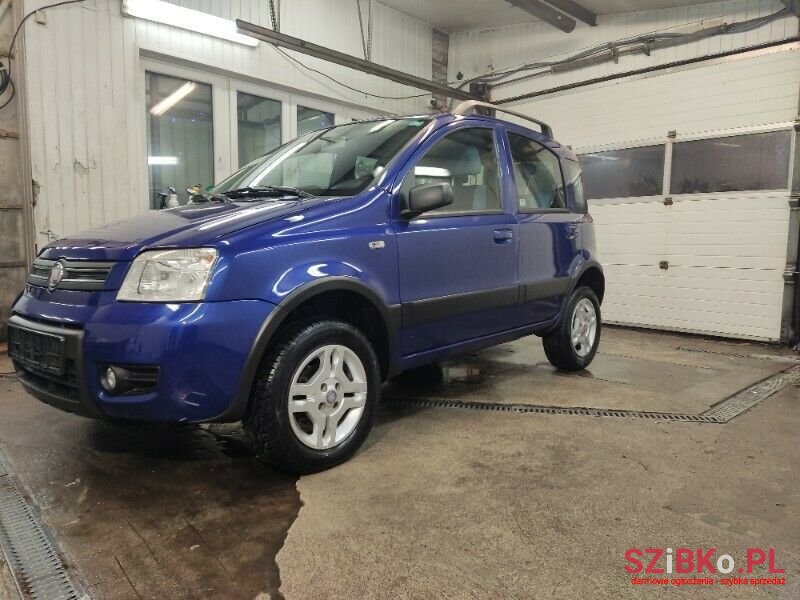 2009' Fiat Panda photo #5