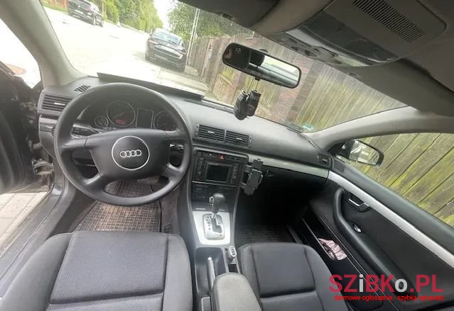 2001' Audi A4 Avant photo #6