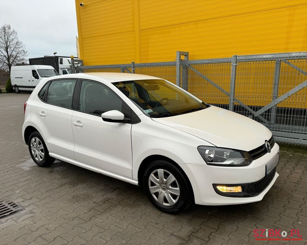 2012' Volkswagen Polo photo #1
