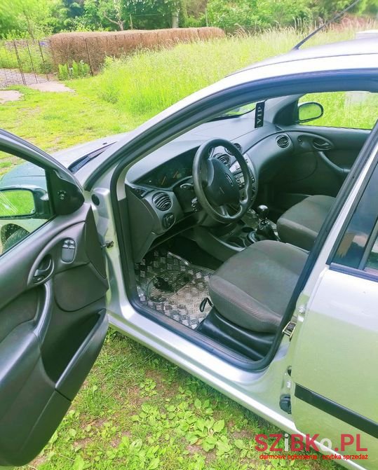 2003' Ford Focus photo #5