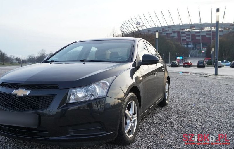 2010' Chevrolet Cruze photo #1