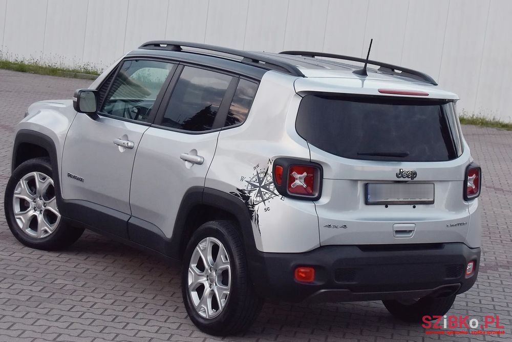 2019' Jeep Renegade photo #3