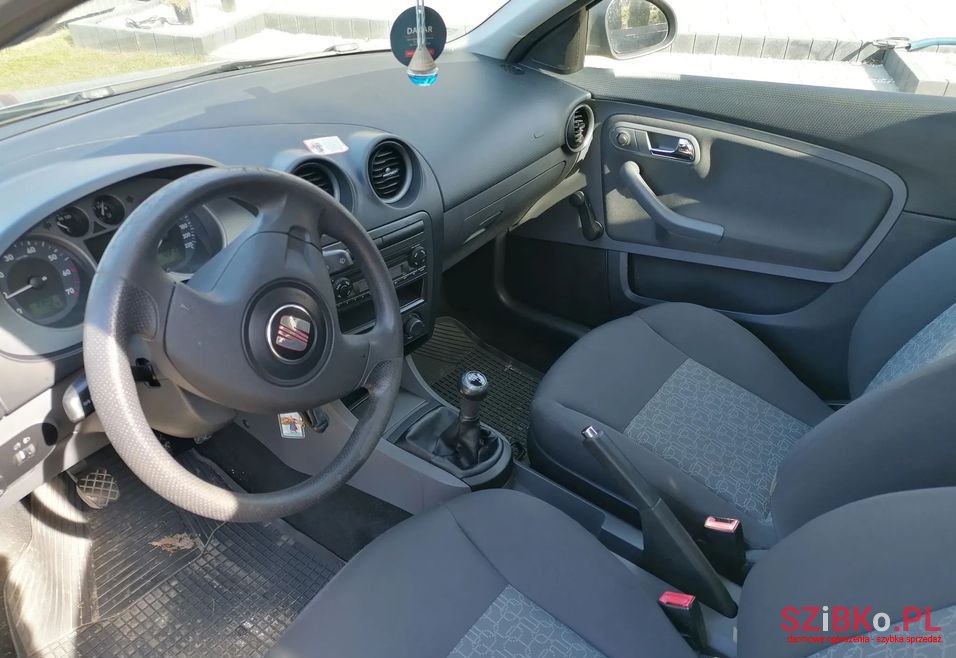 2008' SEAT Ibiza photo #5