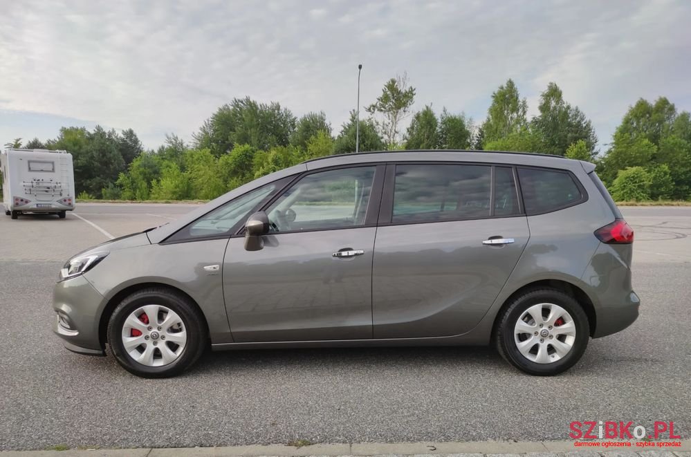 2016' Opel Zafira photo #4