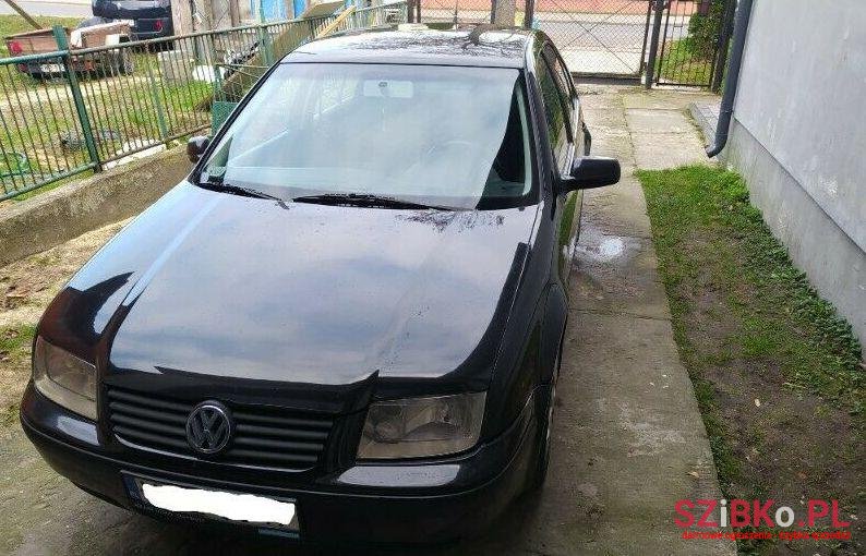 2001' Volkswagen Bora photo #1
