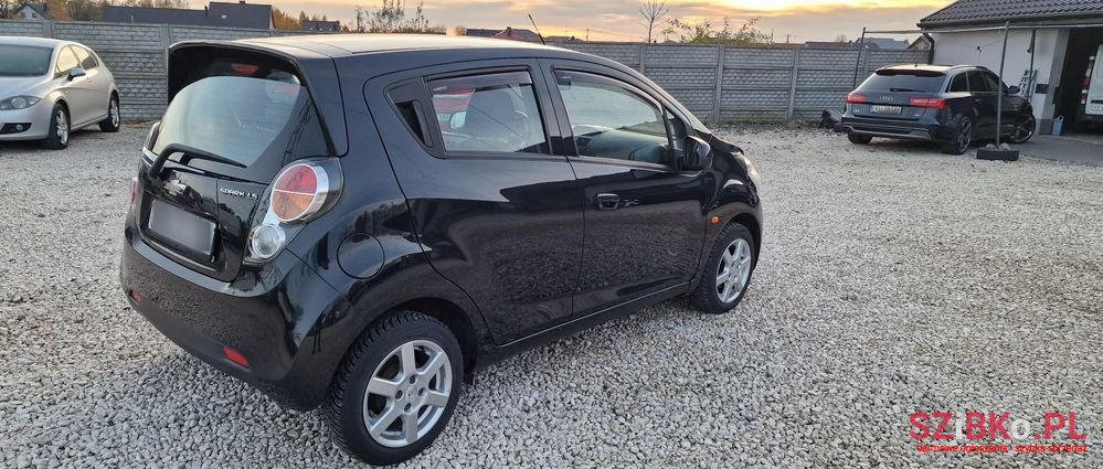 2011' Chevrolet Spark photo #4