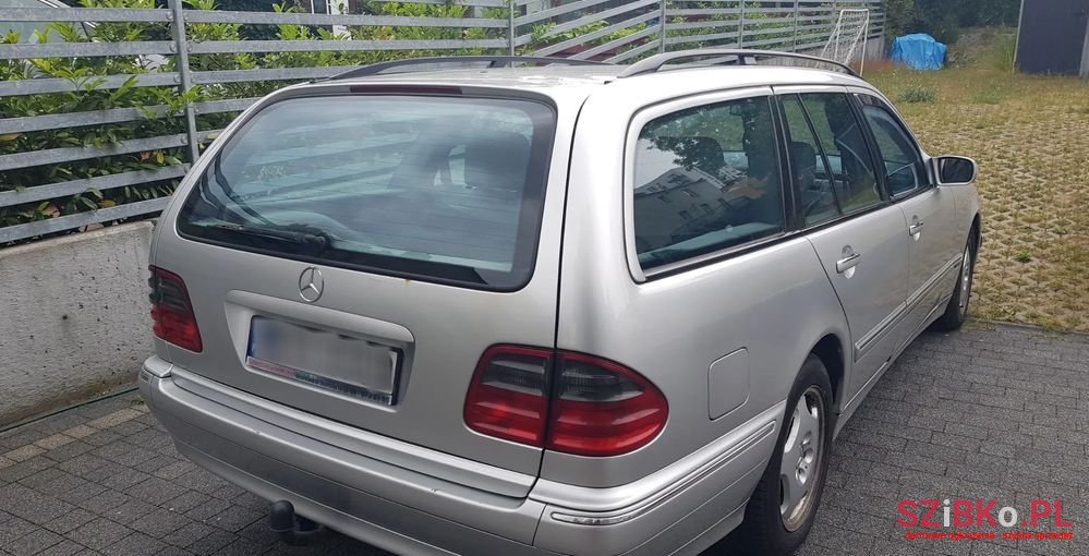 2000' Mercedes-Benz E-Class photo #5