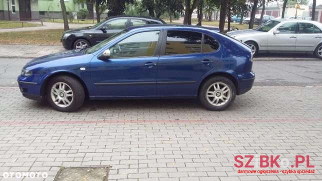 2002' SEAT Leon photo #1