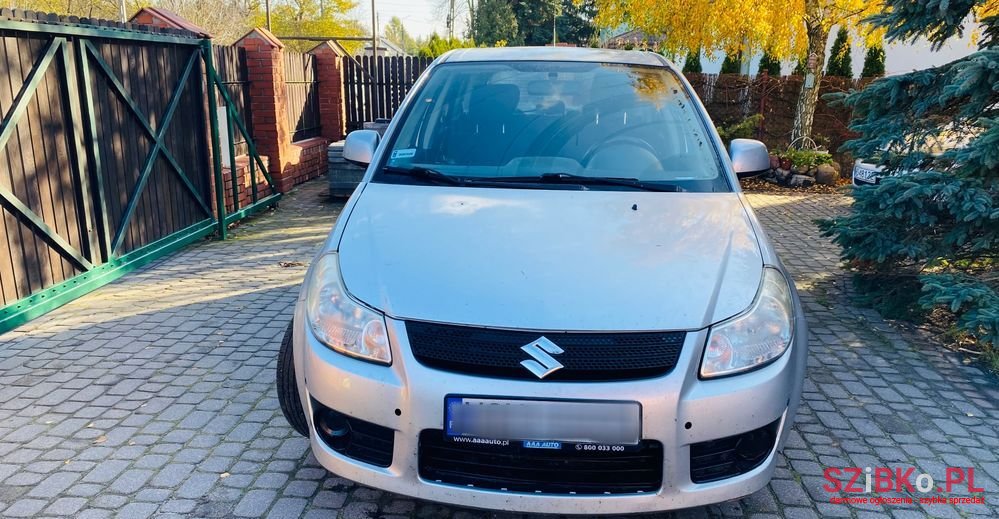 2008' Suzuki SX4 photo #2