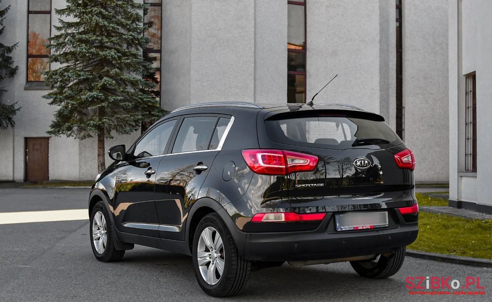 2010' Kia Sportage 2.0 L photo #3