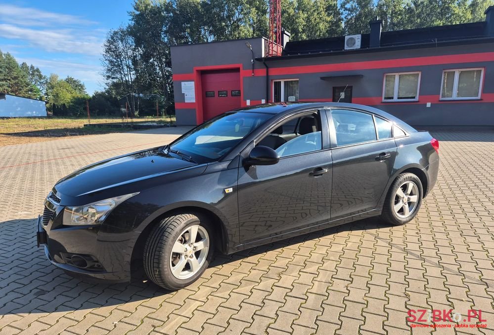 2009' Chevrolet Cruze 1.6 photo #1