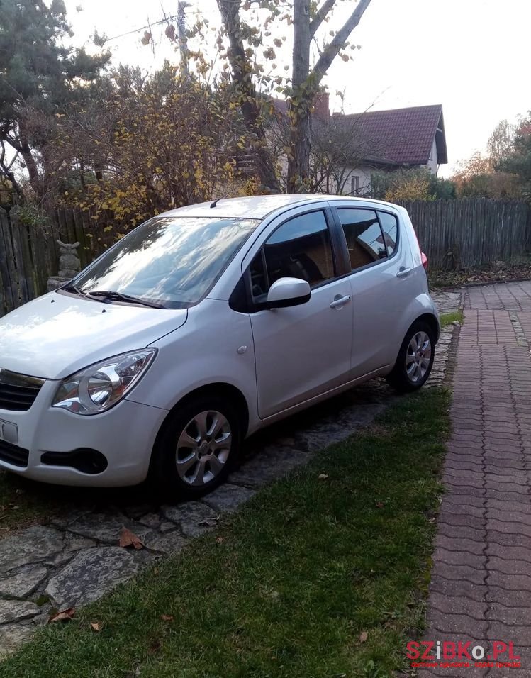 2010' Opel Agila 1.3 Cdti Enjoy photo #3