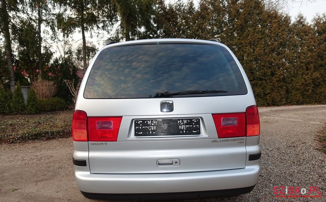 2006' SEAT Alhambra photo #6