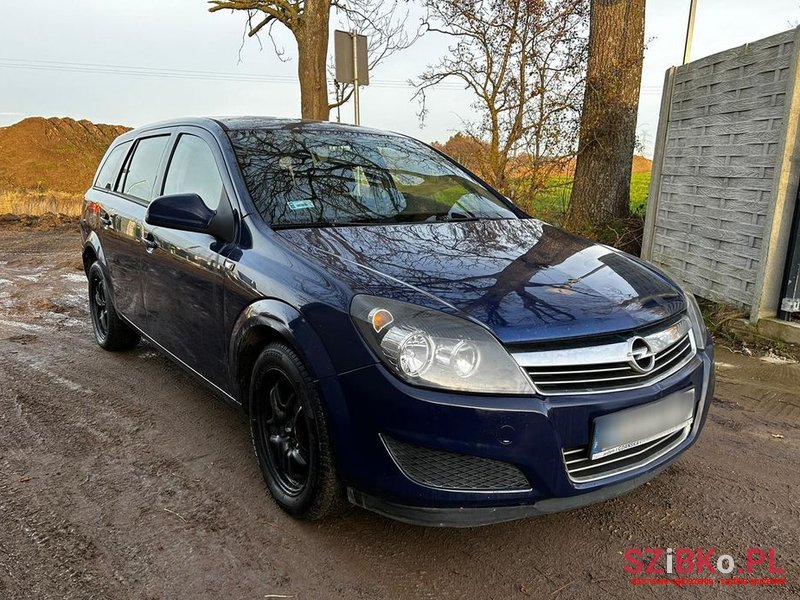 2009' Opel Astra photo #1