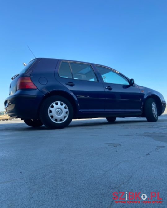 1998' Volkswagen Golf photo #5