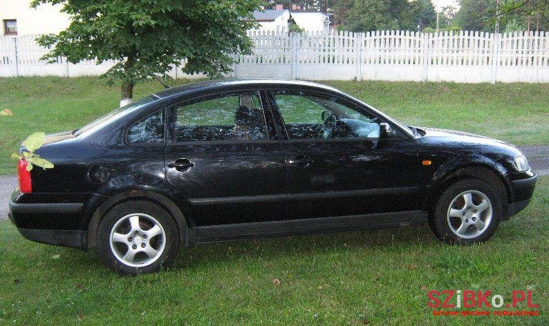 1998' Volkswagen Passat photo #1