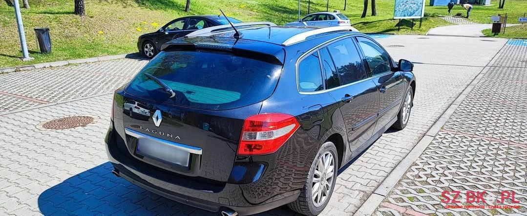 2010' Renault Laguna photo #4