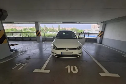 2021' Volkswagen Golf