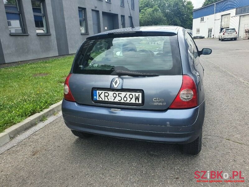 2005' Renault Clio photo #4