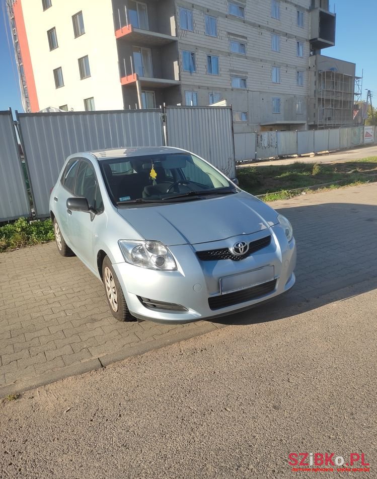 2009' Toyota Auris photo #1