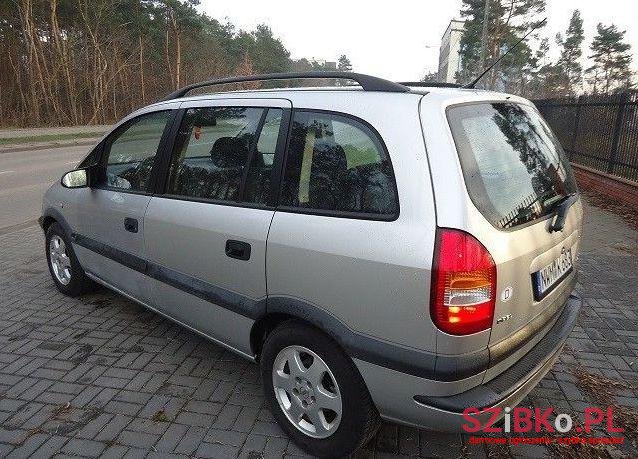 2002' Opel Zafira photo #2