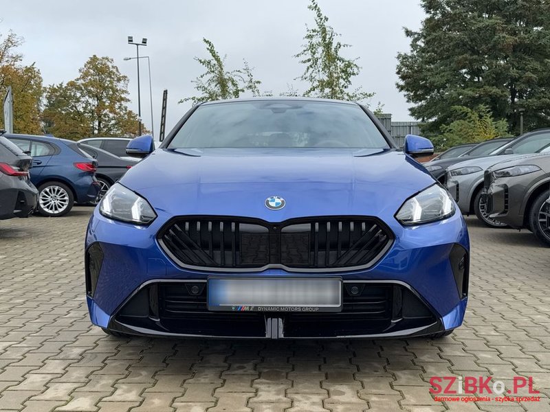 2024' BMW 1 Series photo #1