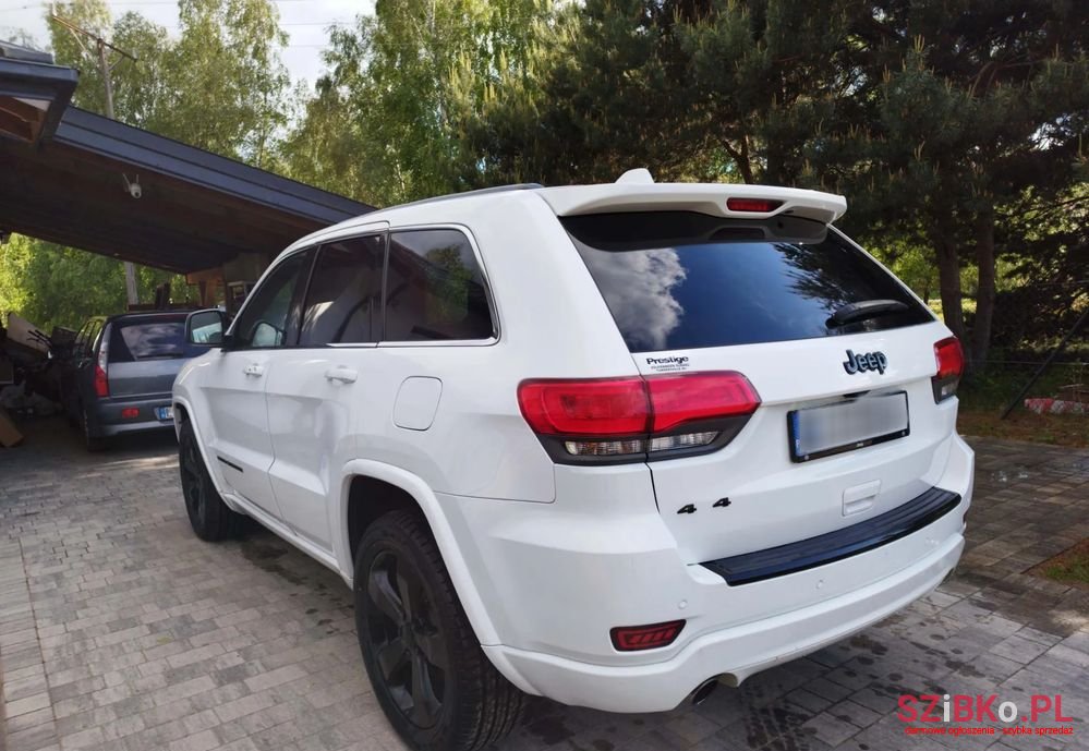 2015' Jeep Grand Cherokee 3.6 V6 Laredo photo #3