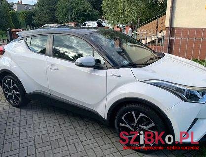 2016' Toyota CHR photo #1