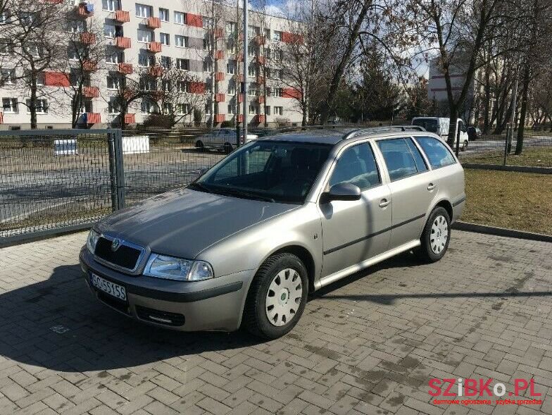 2009' Skoda Octavia photo #1