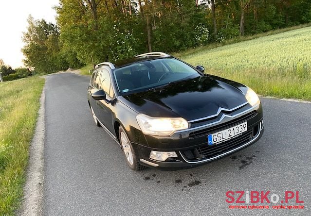 2010' Citroen C5 photo #2