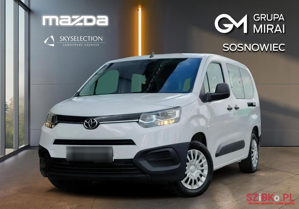 2023' Toyota ProAce City Verso photo #1