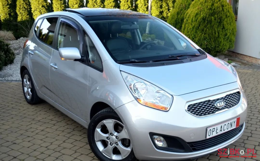 2010' Kia Venga photo #2