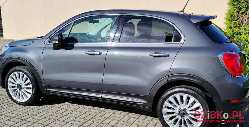 2015' Fiat 500X photo #3