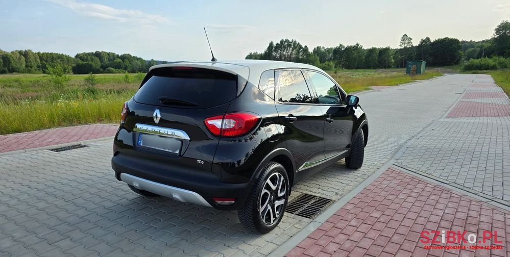 2015' Renault Captur photo #2