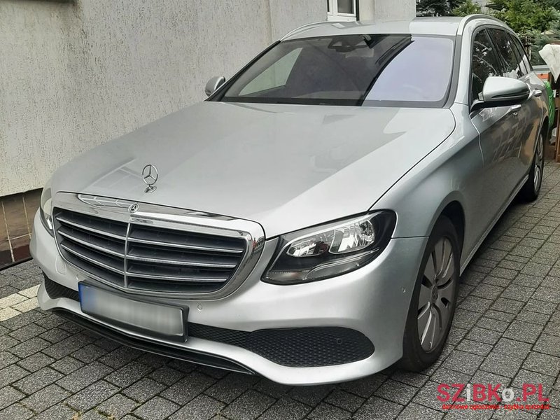 2018' Mercedes-Benz E-Class photo #1