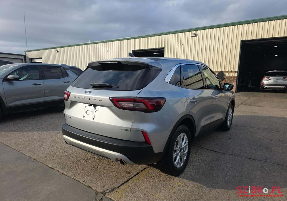 2023' Ford Escape photo #3