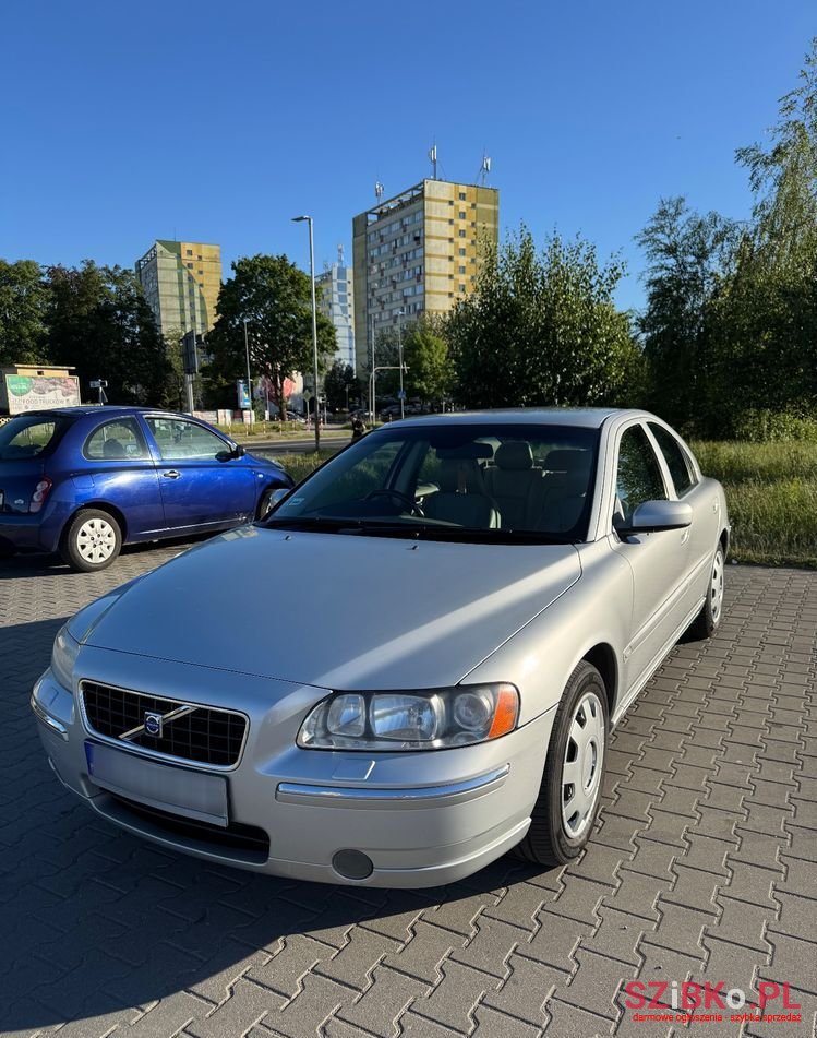 2005' Volvo S60 2.0T Summum photo #1