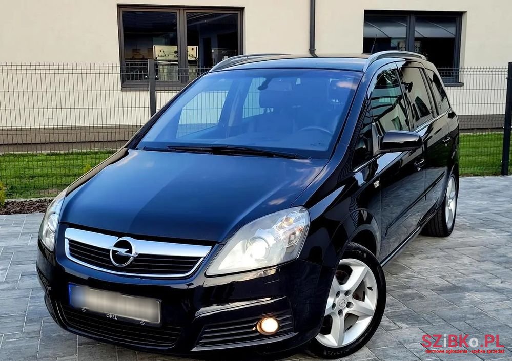 2006' Opel Zafira Sport photo #1