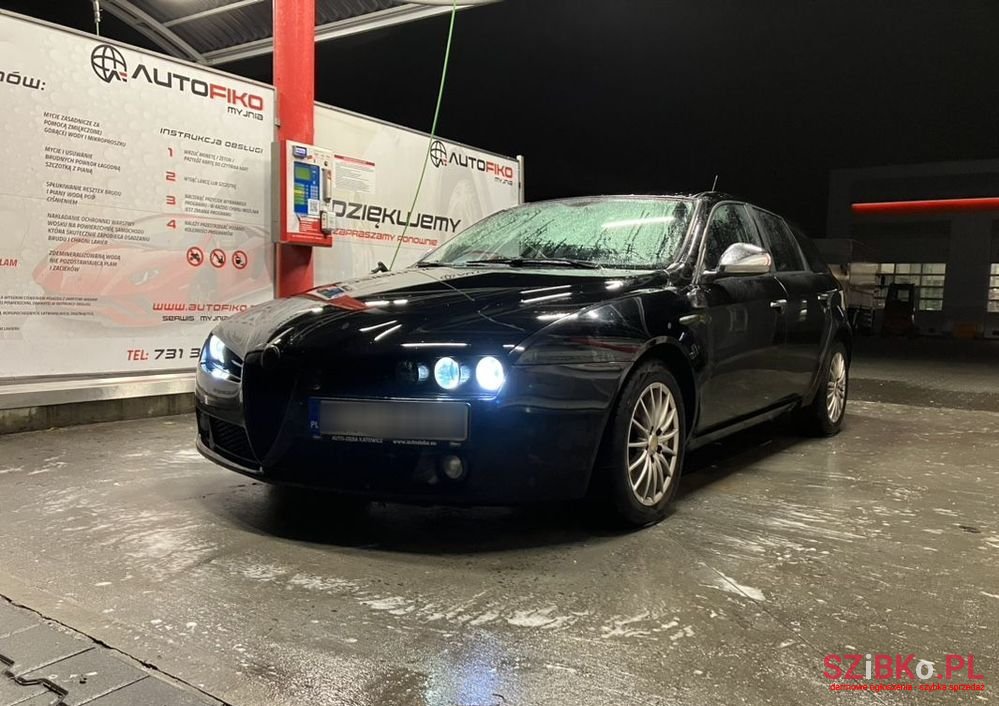 2007' Alfa Romeo 159 photo #2