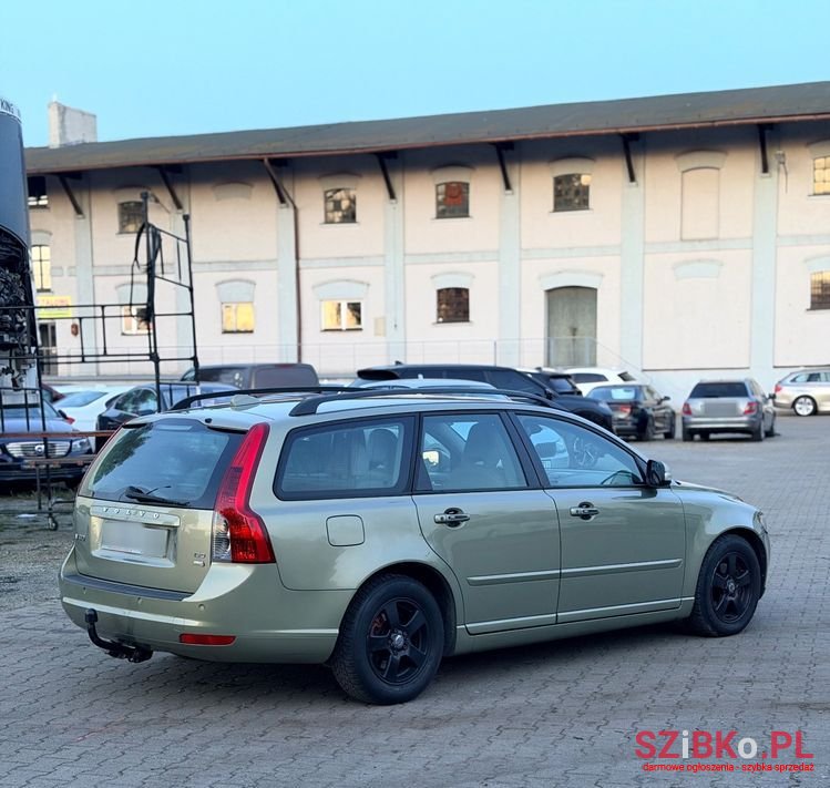 2010' Volvo V50 photo #3