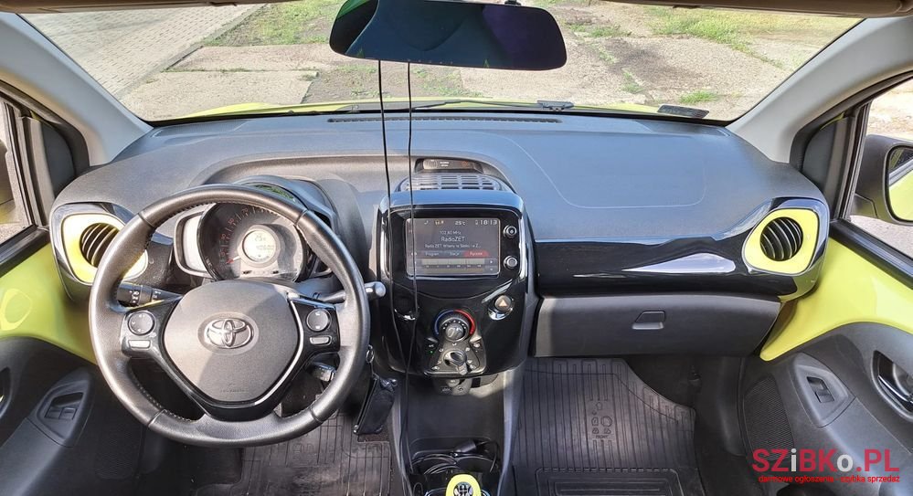 2016' Toyota Aygo 1.0 Vvt-I Sprint Eu6 photo #2