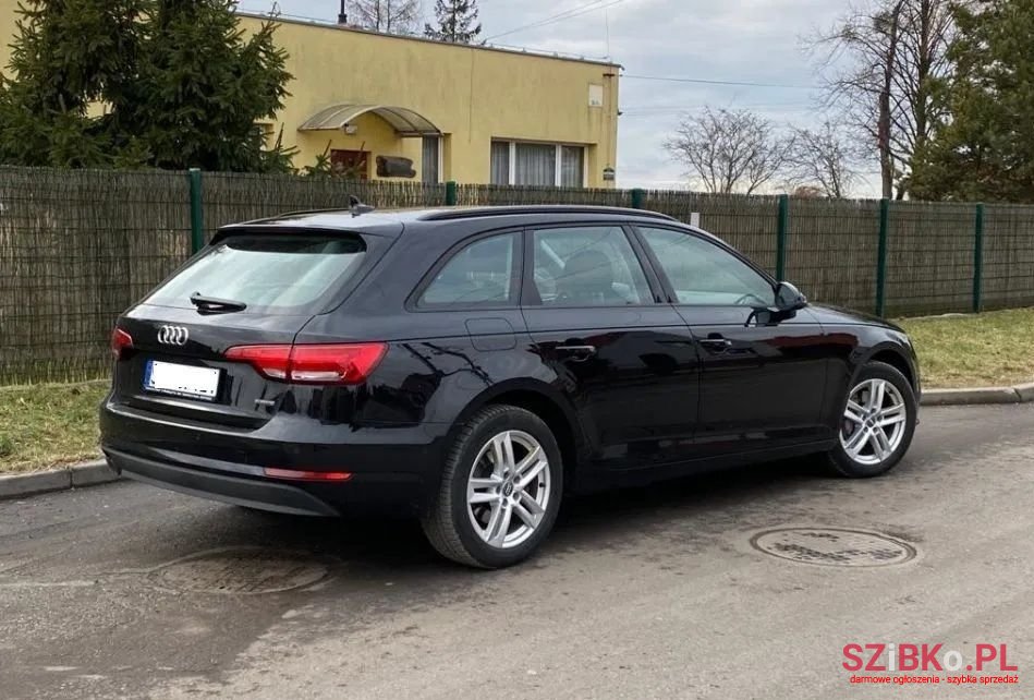 2016' Audi A4 photo #2