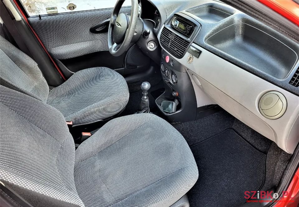 2001' Fiat Punto photo #5
